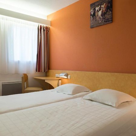 The Originals Access, Hotel Saint-Flour Kültér fotó